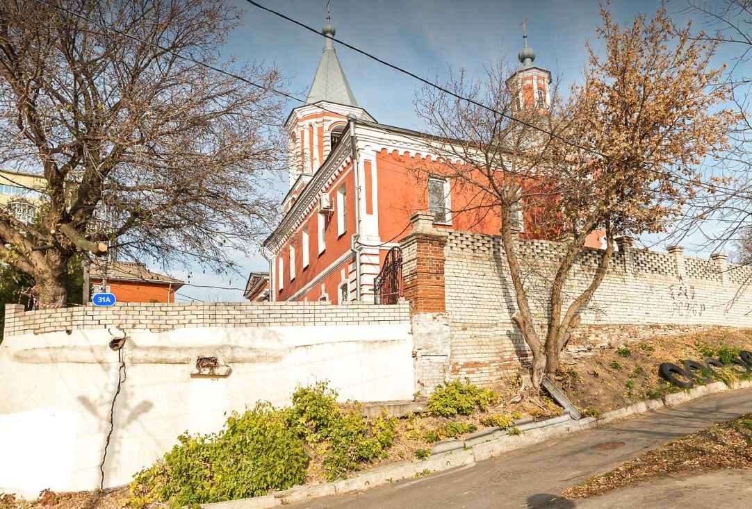 В Воронеже разрушается опорная стена Ильинского храма - фото 1