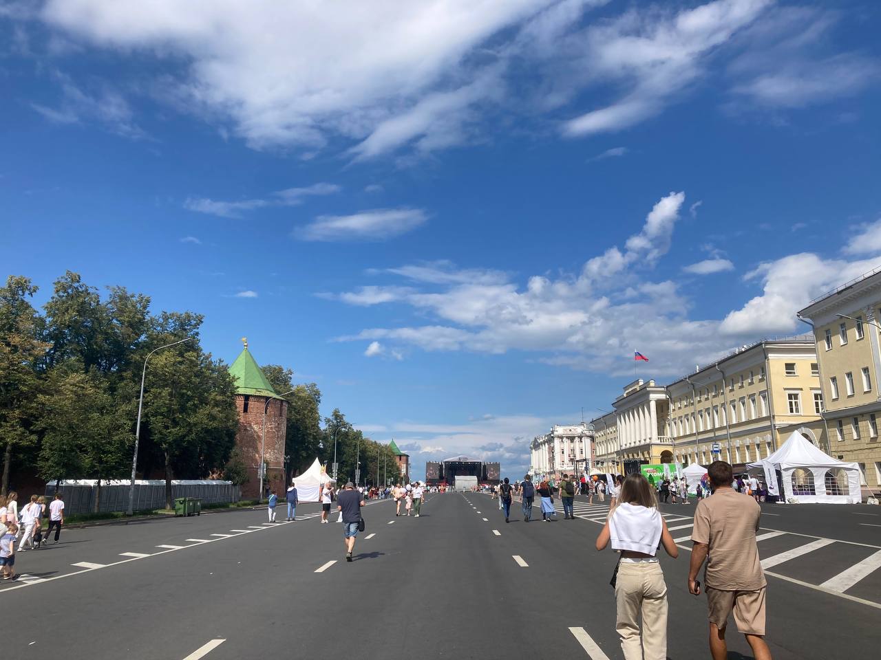 Известный урбанист Гершман обвинил туристов в разгоне цен в Нижнем Новгороде - фото 1