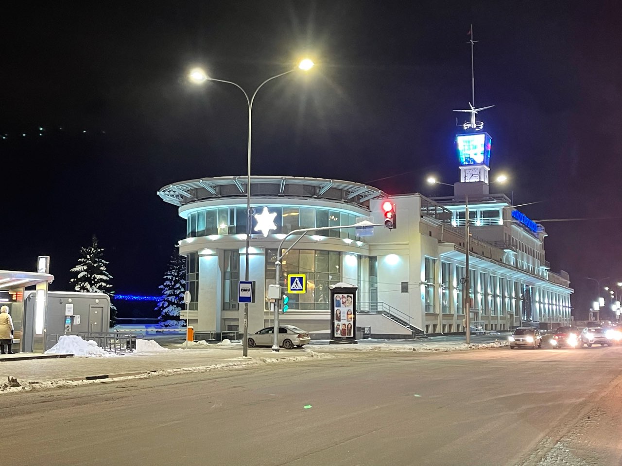 Брусчатка разрушается на Нижне-Волжской набережной в Нижнем Новгороде в  марте 2022