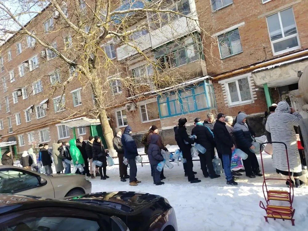 Водоснабжение в Гуково и Зверево обещают полностью восстановить 20 января - фото 1