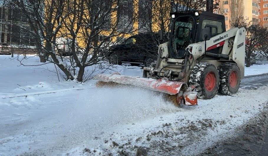 В Ростове к уборке улиц зимой готовят 280 единиц техники - фото 1