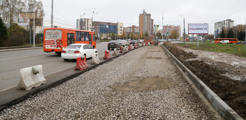 Пропуская способность перекрестка улиц Родионова-Бринского вырастет на 30% после расширения дороги - фото 1